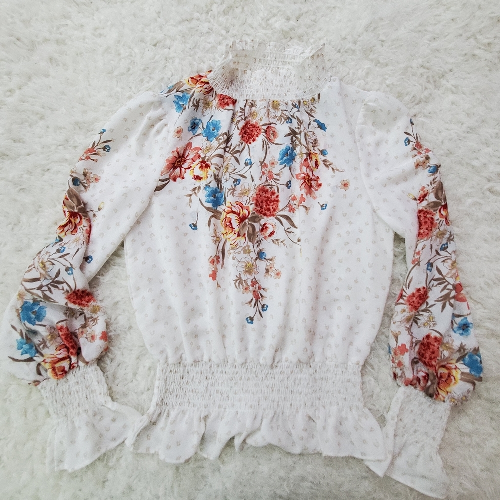 Meraki Mock Neck Smocked floral Top - Picture 8 of 12